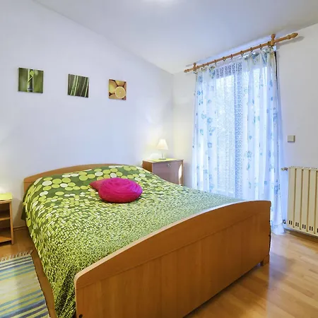 Gorana Apartment *