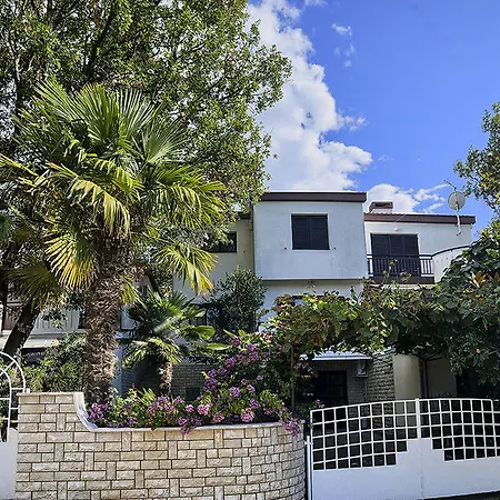 Apartment Gorana